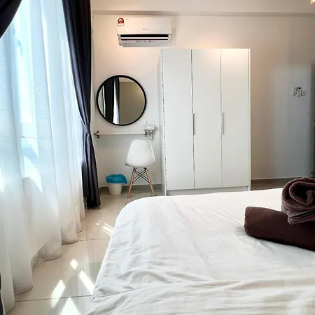 Novo 8 Residences & Suites Aqua Pool By Nestcove Malacca Exterior photo