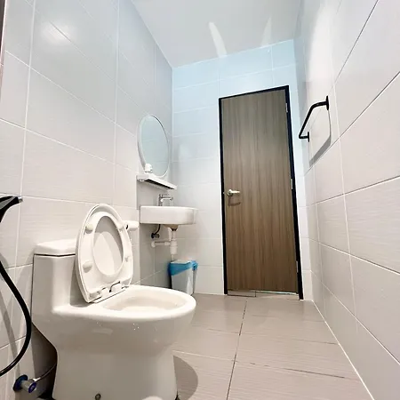 Novo 8 Residences & Suites Aqua Pool By Nestcove Malacca Exterior photo